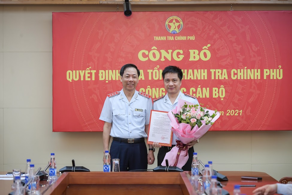 Các quyết định điều động, tiếp nhận và bổ nhiệm